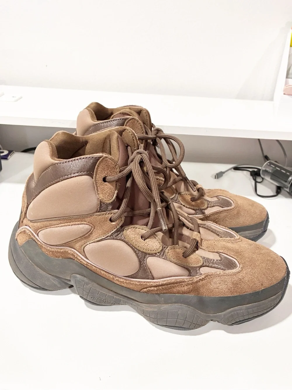 Yeezy 500 High Brown Suede Leather Mid Top Sneaker Boots Size 9.5